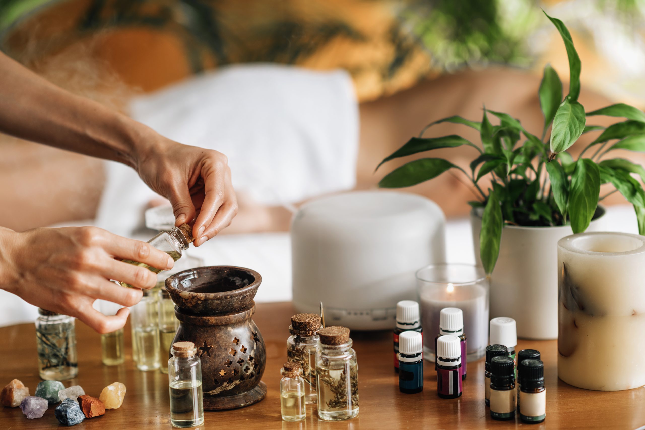 ayurveda-aromatherapy-massage-pouring-aromatic-oi-2024-10-18-08-27-36-utc