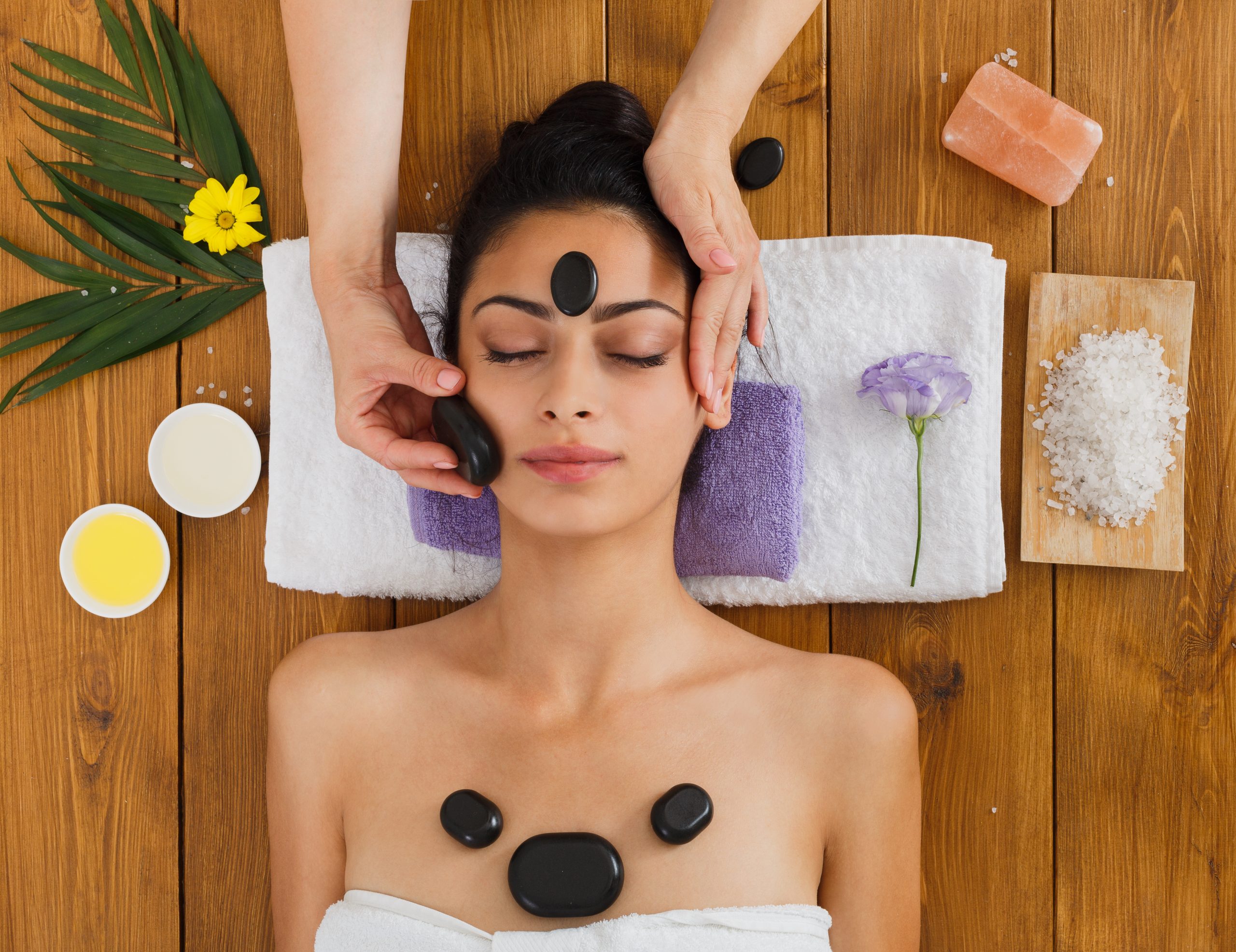 beautician-make-stone-massage-spa-for-woman-at-wel-2025-03-18-19-13-22-utc