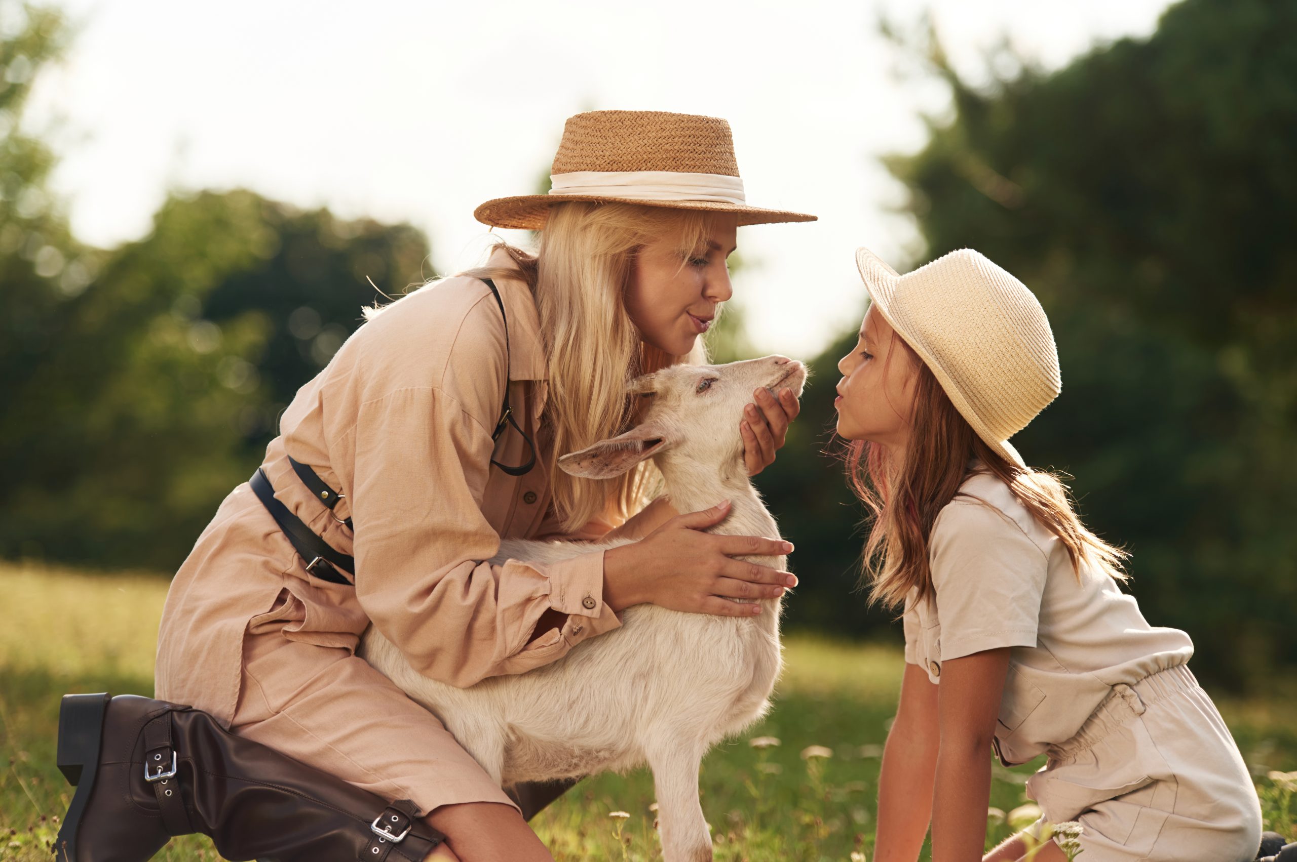 in-straw-hats-mother-and-daughter-are-together-on-2025-03-18-20-05-56-utc